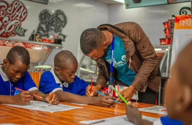 Victor Bello and his students